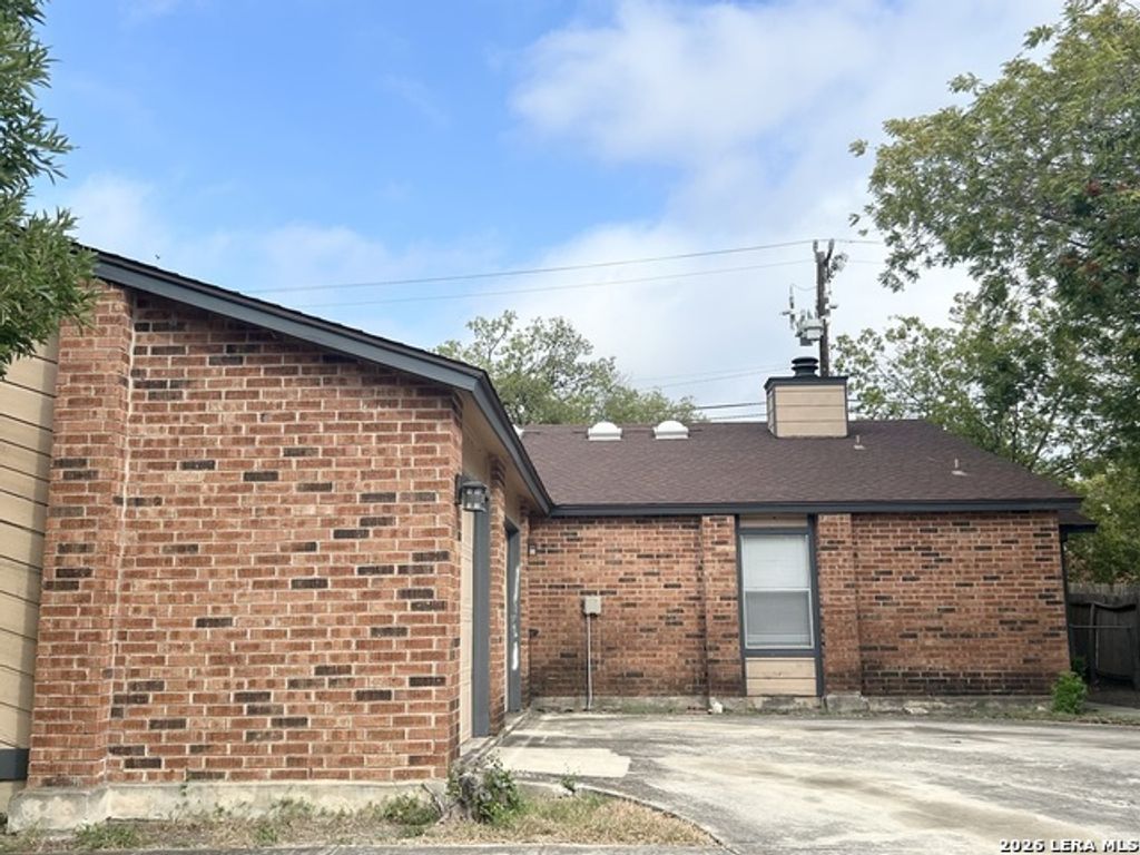 6313 Waddesdon Wood, San Antonio