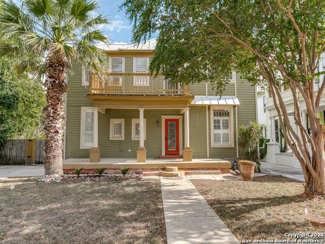 228 W Woodlawn, San Antonio