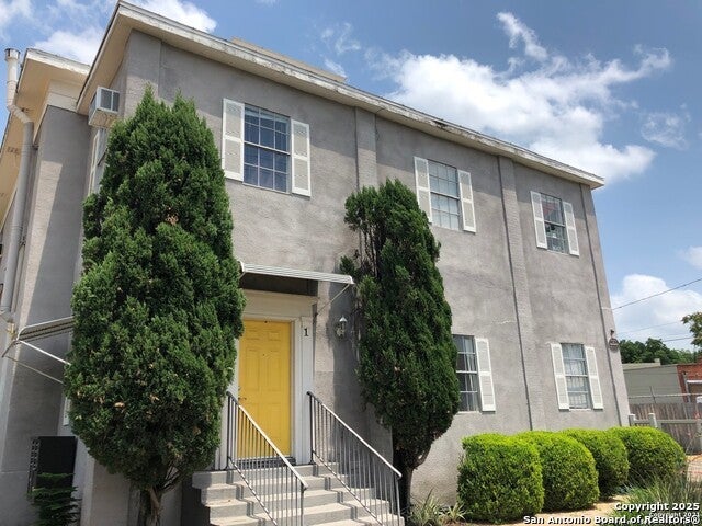 526 S Presa St #4, San Antonio