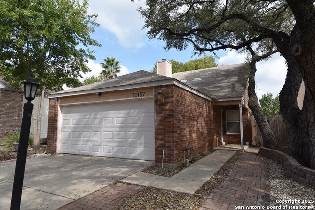 13107 Babbling Brook, San Antonio