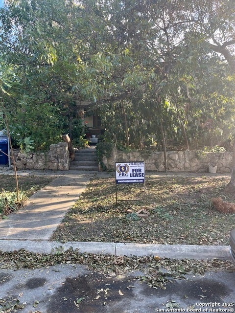 418 W Mulberry Apt A, San Antonio