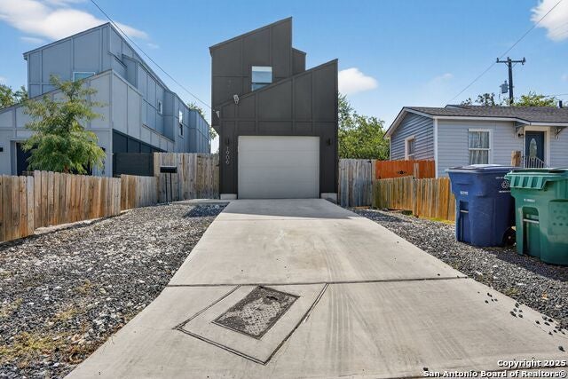 1906 E Crockett, San Antonio