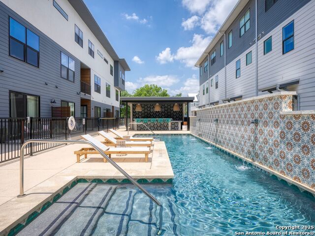 1208 N Academy Ave 3201, New Braunfels