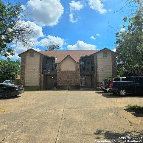 5209 Meadow Field 2, San Antonio