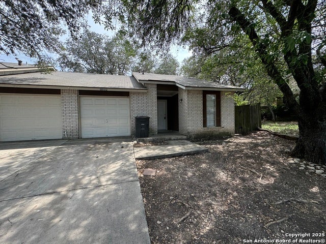 8932 Hambledon Dr, San Antonio