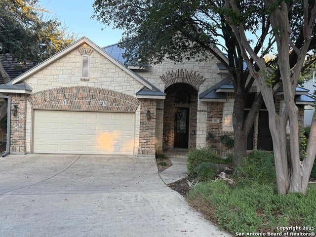 130 Hampton Way, Shavano Park