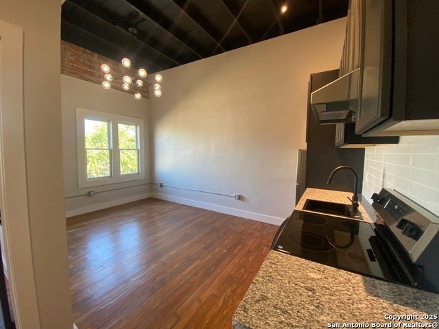 1714 S St. Mary's 4, San Antonio