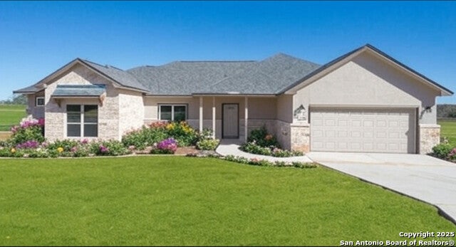 120 Grand View, Floresville