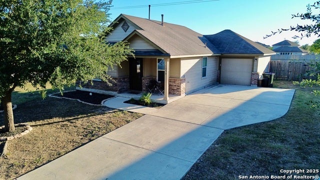 1054 Stone Branch, New Braunfels