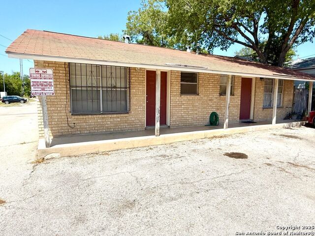 643 W Summit Ave 2, San Antonio