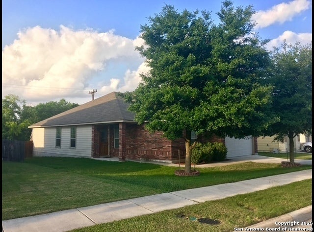 11114 Denae Dr, Live Oak