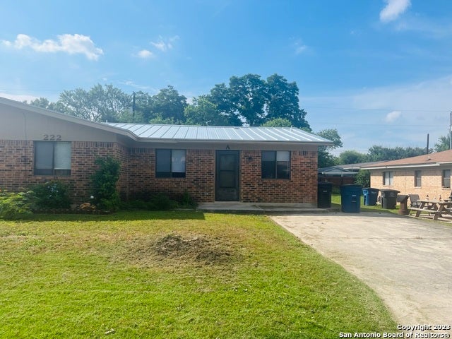 222 Redbud Lane A, New Braunfels