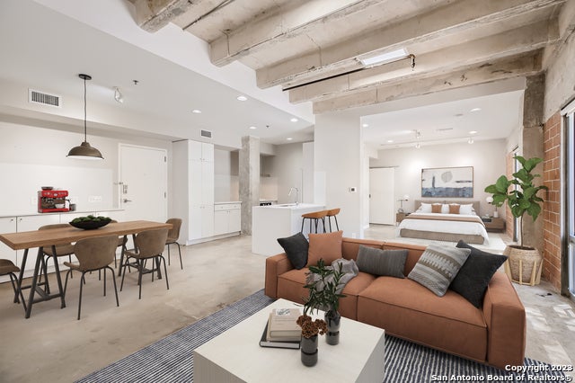 1115 S Alamo St 2302, San Antonio