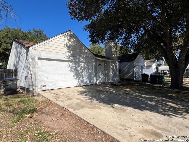 9819 Valley Villa, San Antonio