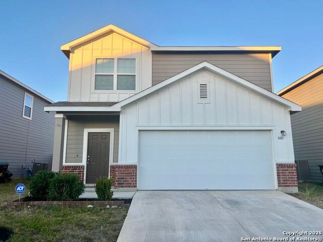 5410 Rue Girard, Converse