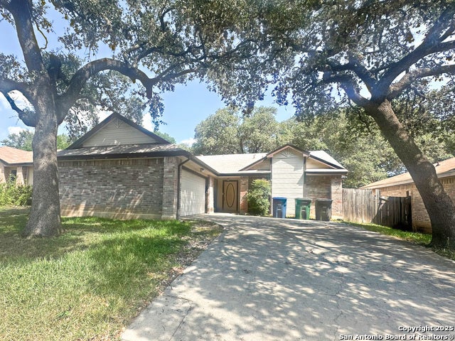 9515 Brook Grn, San Antonio