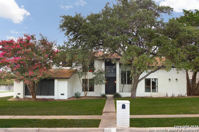 4423 Black Walnut Woods, San Antonio