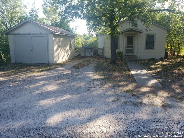 111 N Brackenridge, Boerne