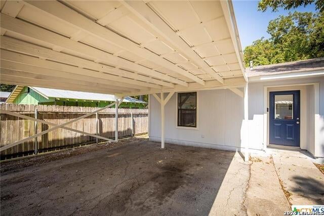 271 Willow #b, New Braunfels