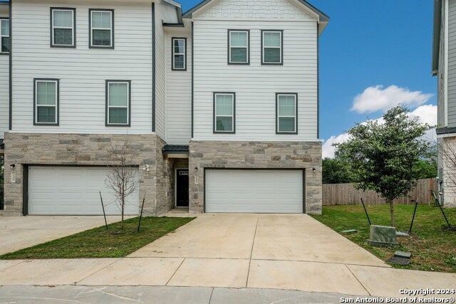 21402 James Charles, San Antonio