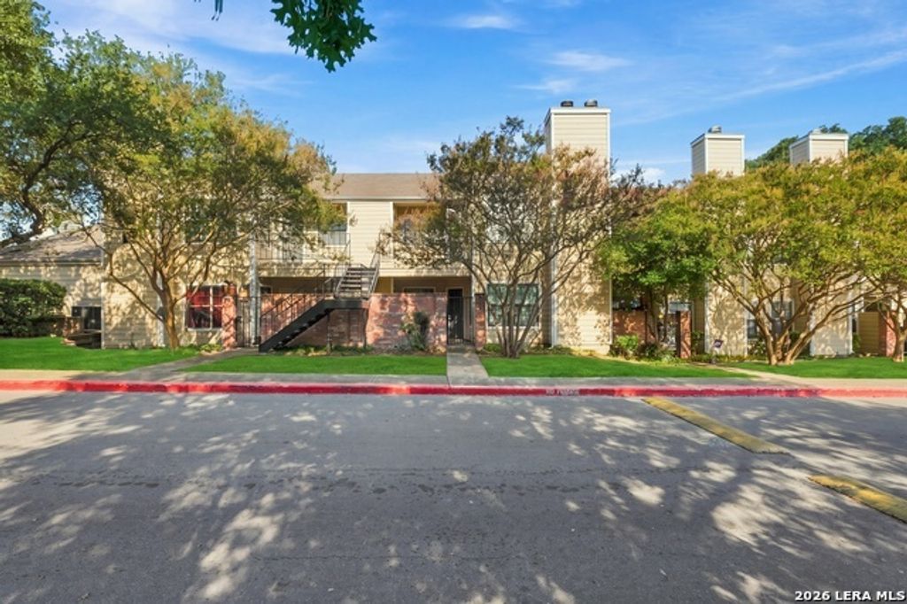 11610 Vance Jackson 413, San Antonio