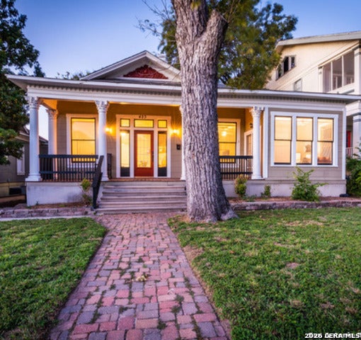 423 W Magnolia 1, San Antonio