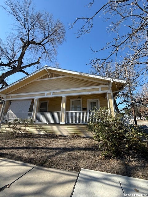 323 E Euclid 325, San Antonio