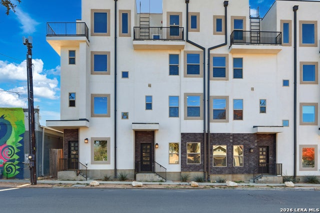 1817 N St Marys St 102, San Antonio