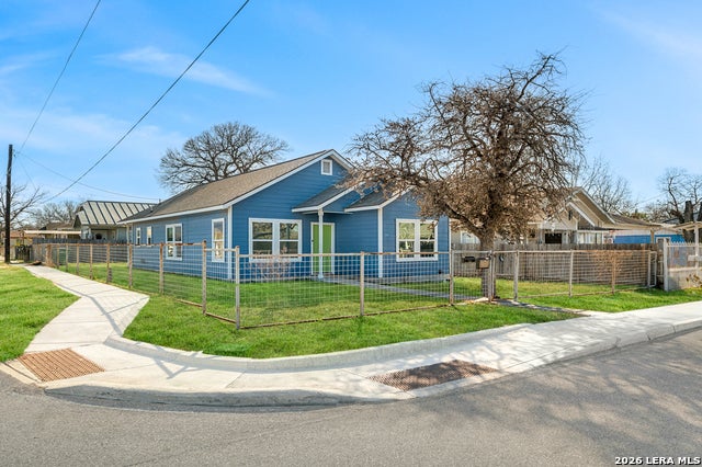 3402 W Salinas St, San Antonio