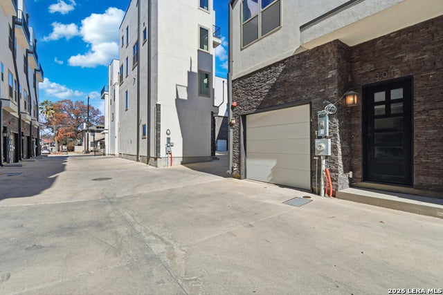 1817 N St Marys St 301, San Antonio