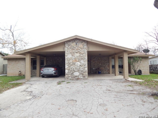 921 Eikel St, New Braunfels