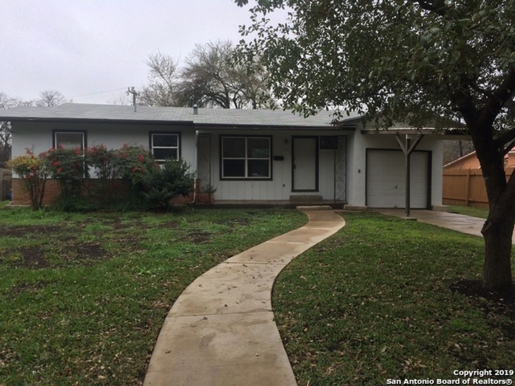 1204 Wiltshire Ave, Terrell Hills