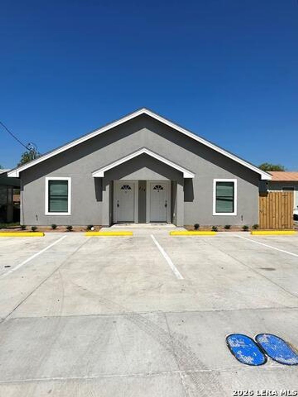 839 Trinity St 2, Eagle Pass