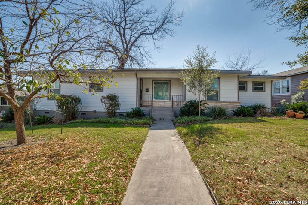 244 Halcyon Pl, Alamo Heights