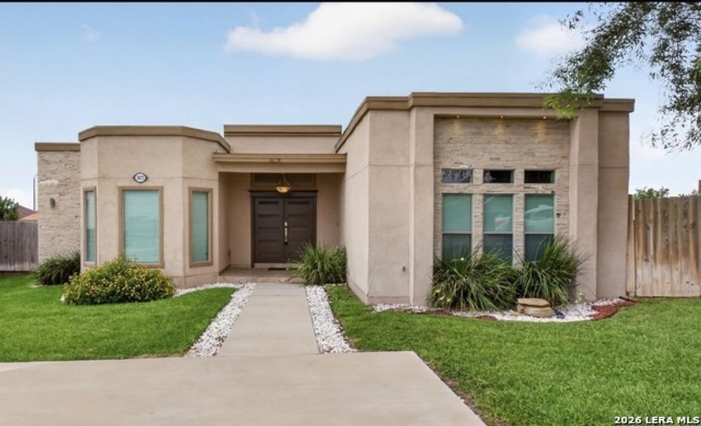 3425 Cody Dr, Eagle Pass