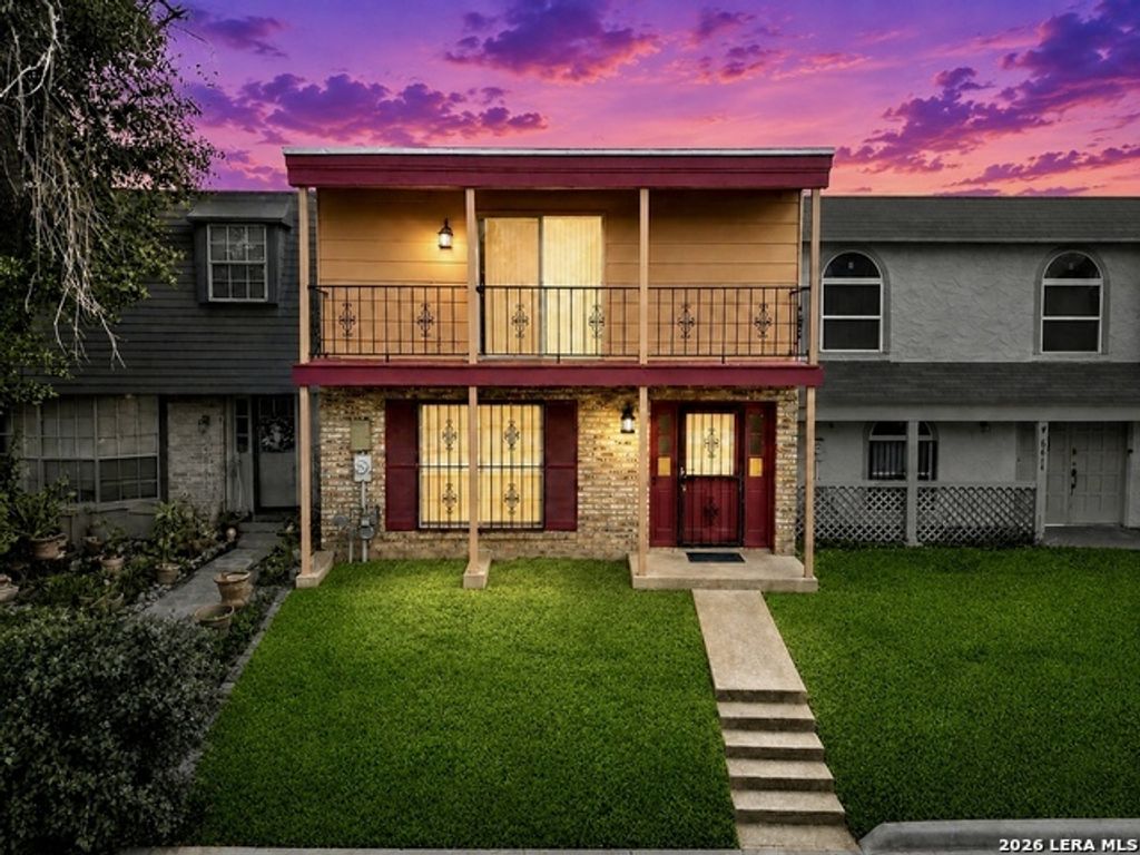6612 Spring Manor St, San Antonio