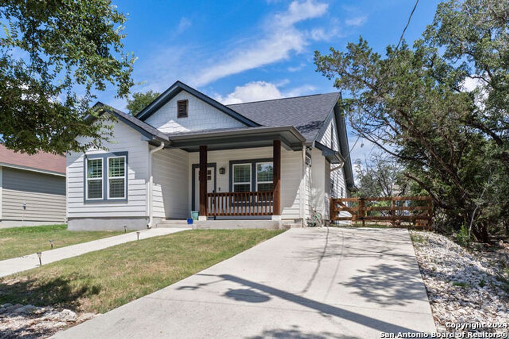 1125 Cedar Grove Trl, Spring Branch
