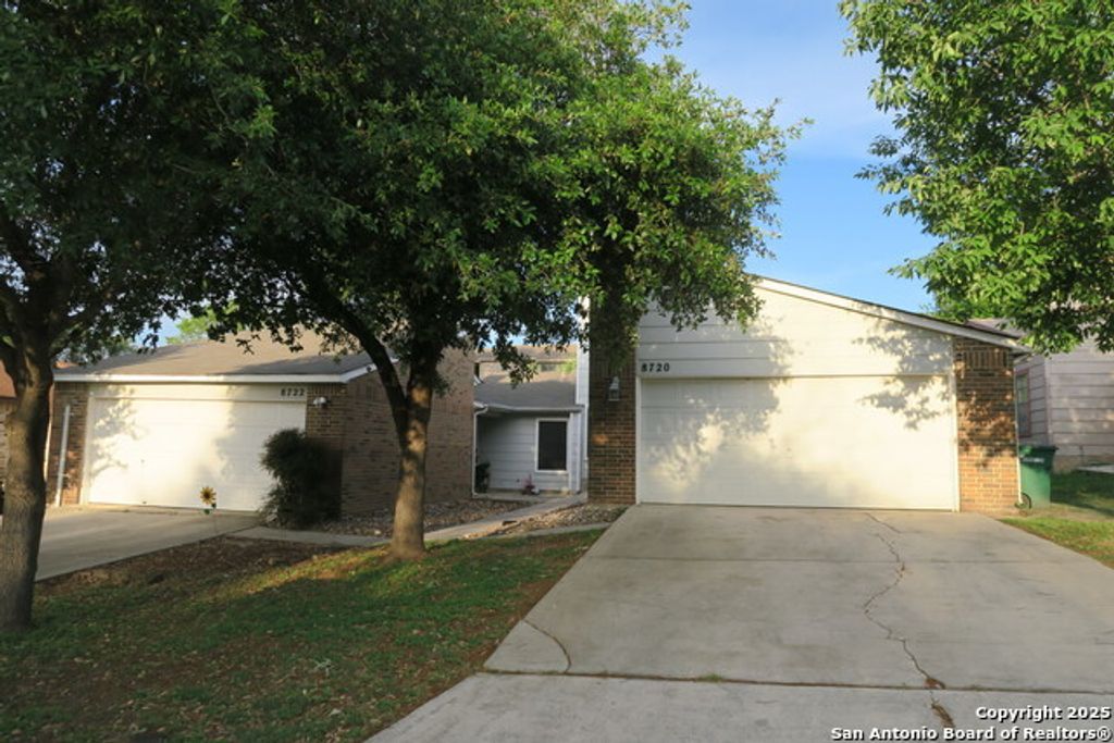 8720 Welles Harbor, San Antonio