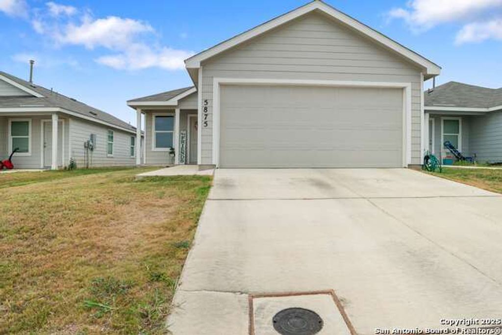 5875 Coahulia Rdg, Seguin