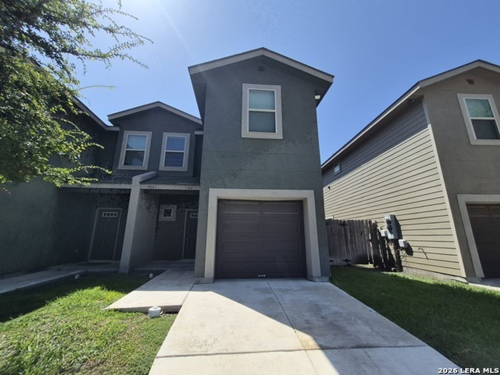 7042 Lakeview Drive 102, San Antonio