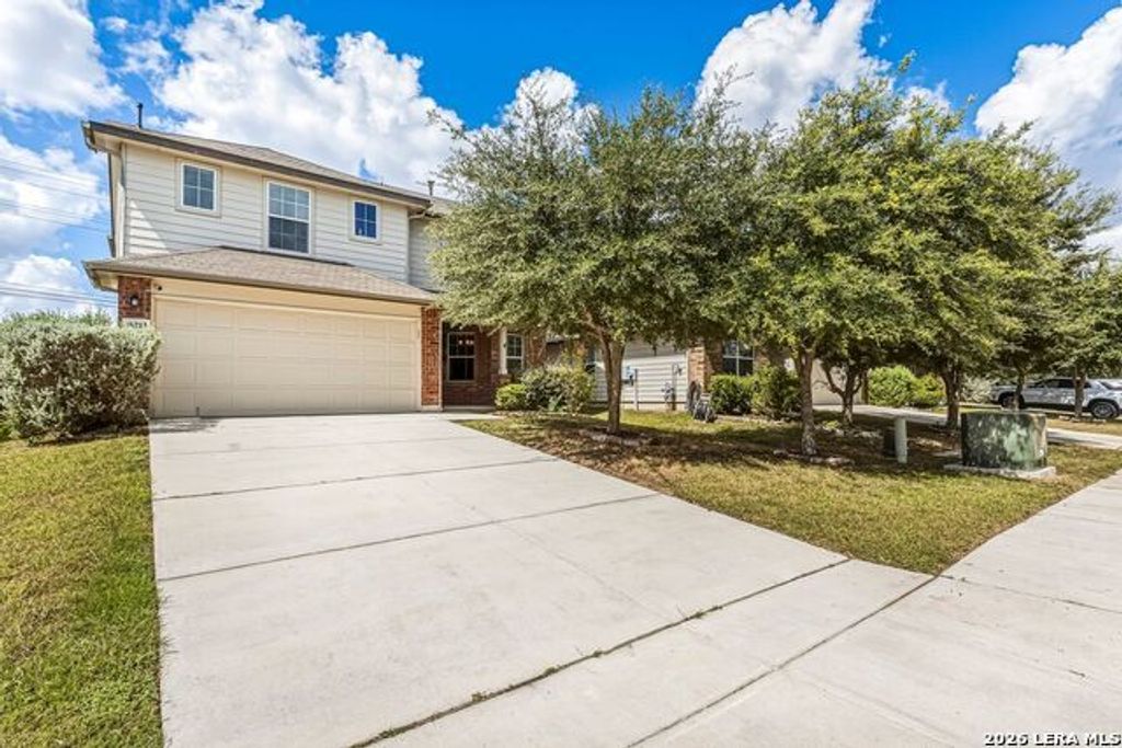 10213 Metz Valley, Schertz