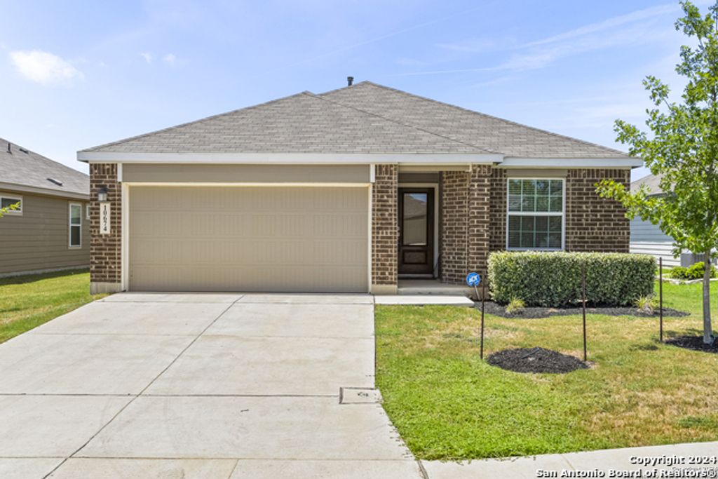 10674 Penelope Way, Converse