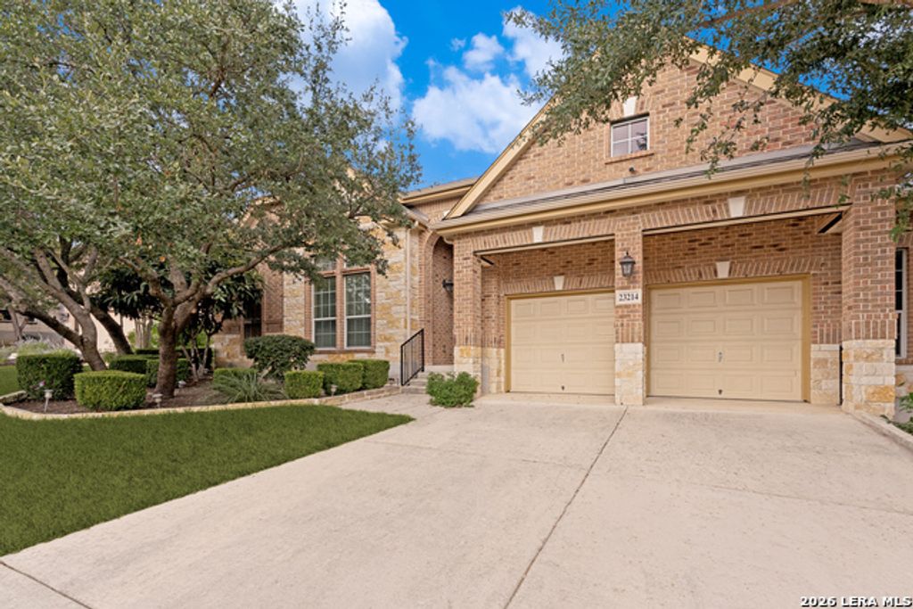 23214 Crest View Way, San Antonio