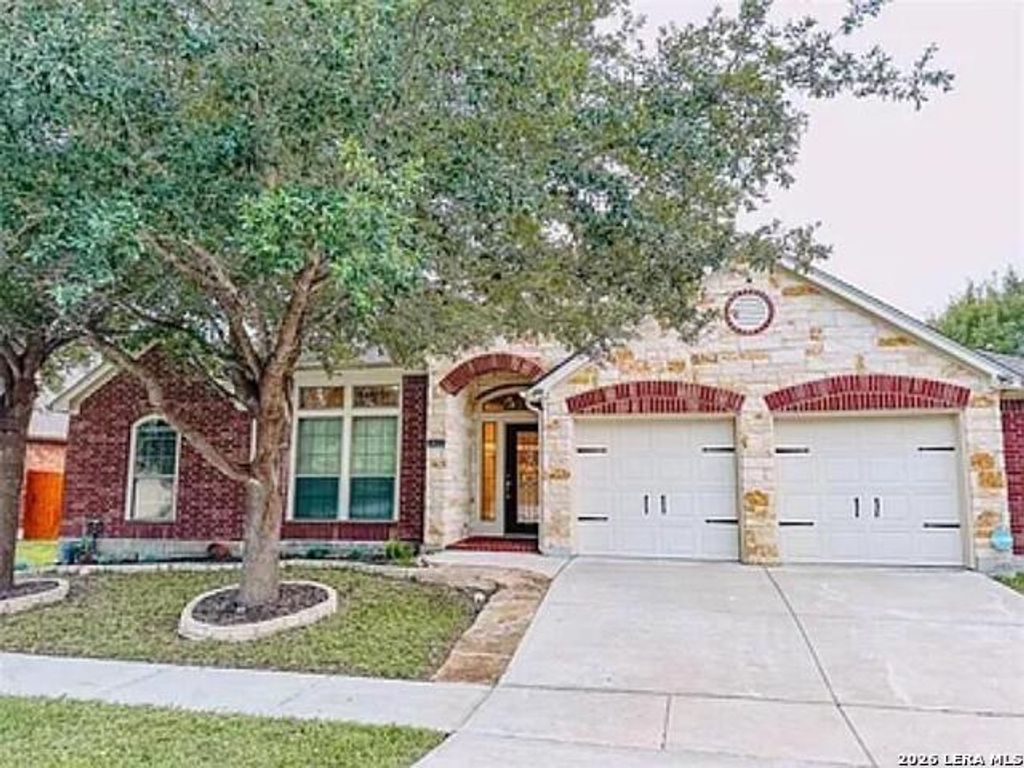 3022 Hidden Mdw, Seguin