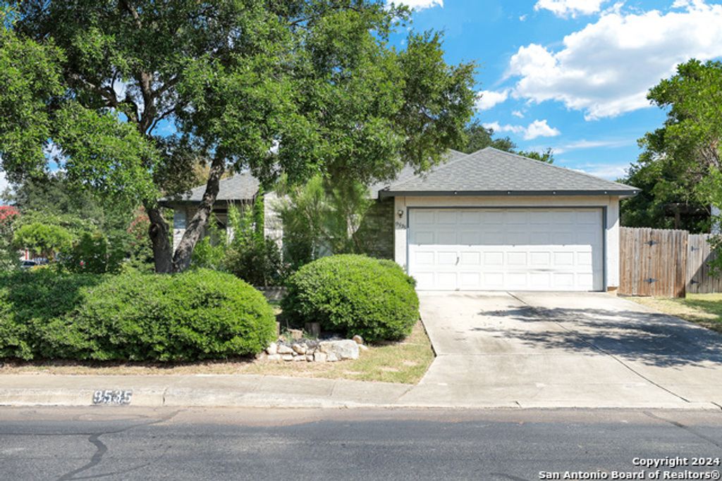 9535 Andrew Point, San Antonio