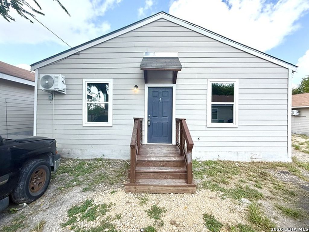 2702 Observation Drive (front) Bldg, San Antonio