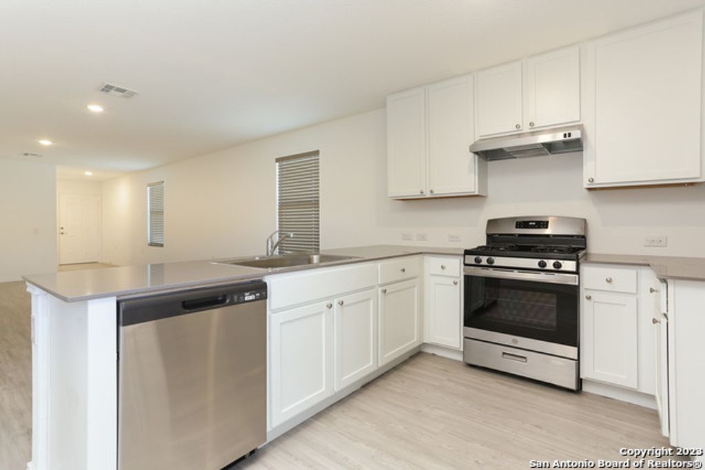 4539 Martin Way, San Antonio