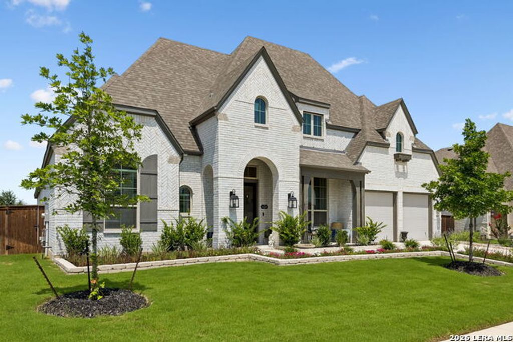 6826 Hallie, Schertz