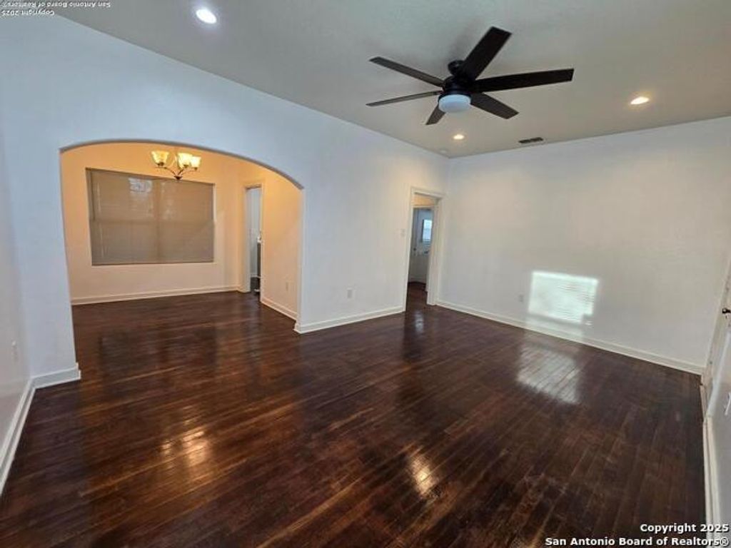 809 Elmwood, San Antonio