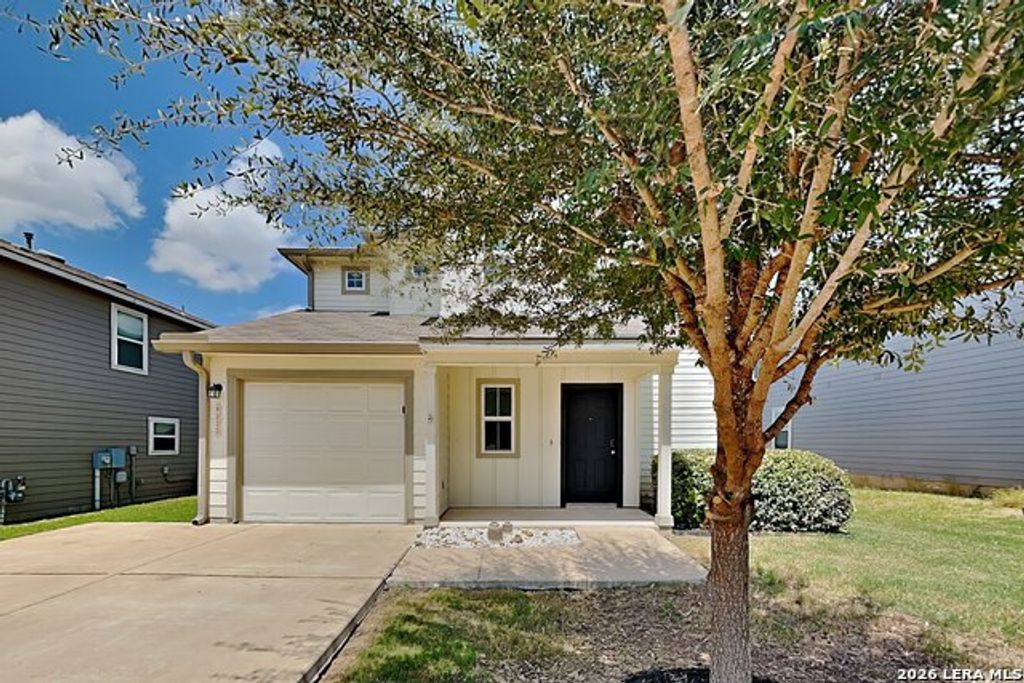 8233 Rocky Pebble, San Antonio